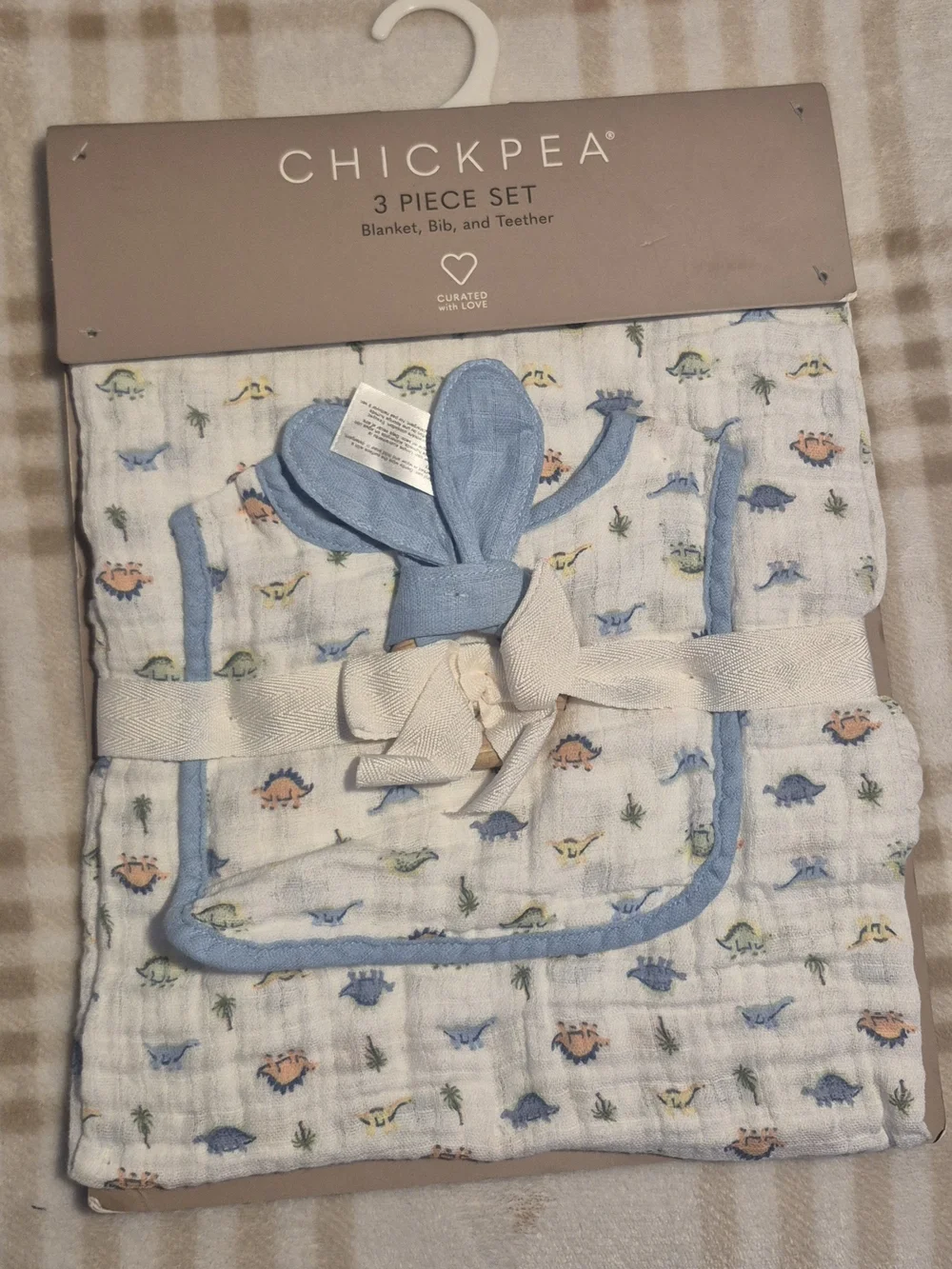 chick pea Blue & White Dino Muslin 3-Piece Baby Set